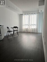 7900 Bathurst St in Vaughan, ON - Building Photo - Building Photo