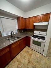 Jefferson Street LLC in Hollywood, FL - Building Photo - Interior Photo