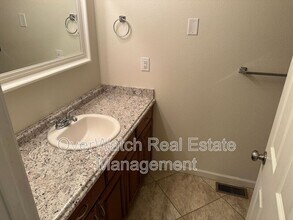 250 Oklahoma St in Anchorage, AK - Building Photo - Building Photo
