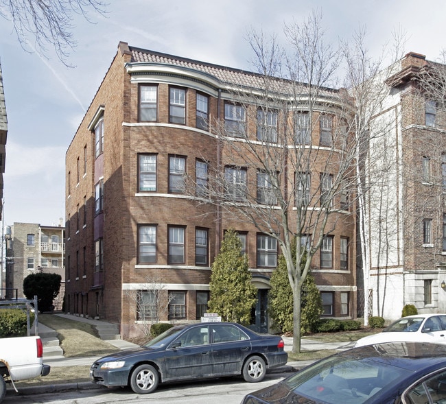 Stowell Place Apartments in Milwaukee, WI - Building Photo - Building Photo