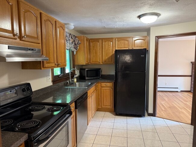17 Circle Rd in Lexington, MA - Building Photo - Building Photo