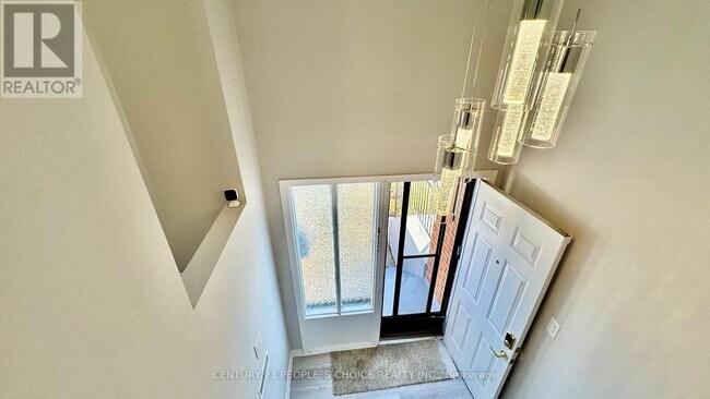 16 Franklin Ct in Brampton, ON - Building Photo - Building Photo