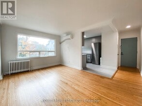 14 Wadsworth Blvd in Toronto, ON - Building Photo - Building Photo