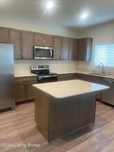 804 Harland Ct in Shelbyville, KY - Building Photo - Building Photo