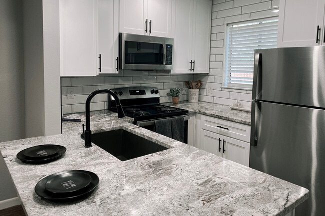 The Arts Apts At South Austin in Austin, TX - Building Photo - Building Photo