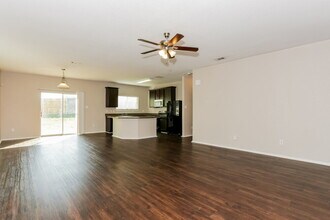 412 San Lucas Dr in Crowley, TX - Building Photo - Building Photo