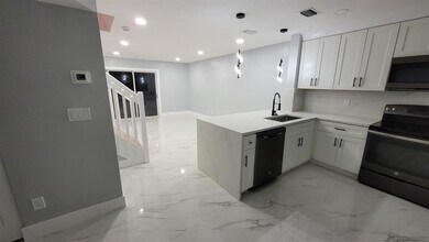 20873 NW 3rd Ln in Pembroke Pines, FL - Building Photo - Building Photo