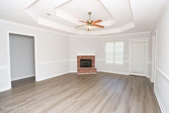 1123 Bullrun Dr in Jackson, MS - Foto de edificio - Building Photo