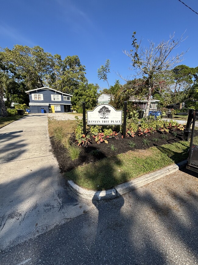 property at 515 40th Ave S