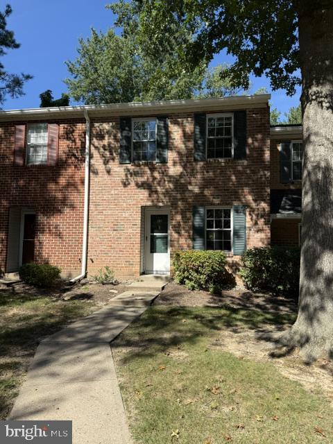 property at 15 Magnolia Ct