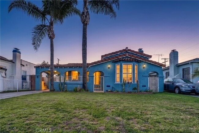 9807 S Denker Ave in Los Angeles, CA - Building Photo - Building Photo