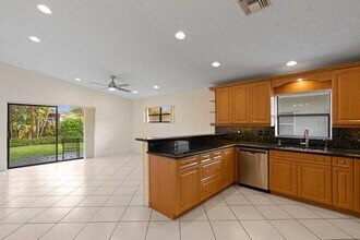 10091 SW 16th Pl in Davie, FL - Building Photo - Building Photo