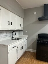 4815 S Springfield Ave, Unit 2 in Chicago, IL - Foto de edificio - Building Photo