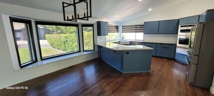 4325 Jennie Way in Medford, OR - Building Photo - Building Photo