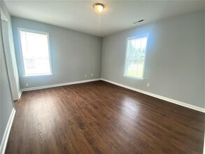 4661 Murray Rd in Winston-Salem, NC - Building Photo - Building Photo
