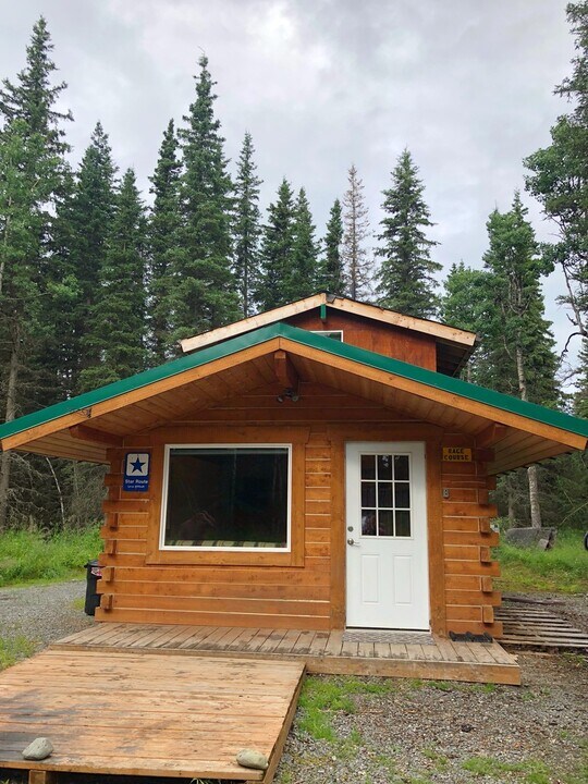 35205 Nina Ct in Sterling, AK - Building Photo