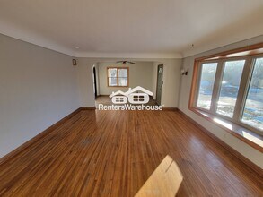 401 2nd Ave SW in New Prague, MN - Foto de edificio - Building Photo