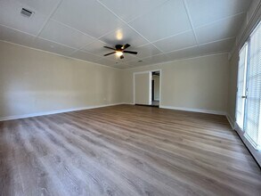 1337 Springdale Dr in Jackson, MS - Building Photo - Building Photo