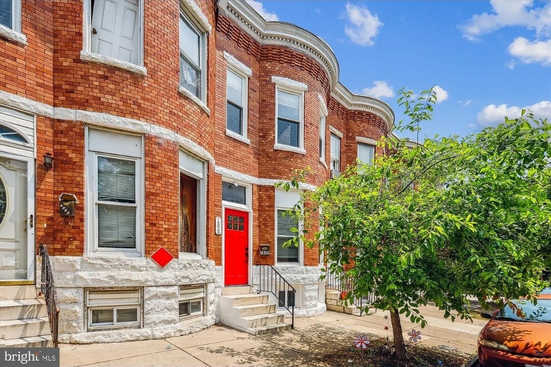 1820 Walbrook Ave in Baltimore, MD - Building Photo