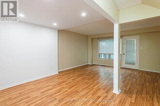 189 Springhead Gardens in Richmond Hill, ON - Building Photo - Building Photo