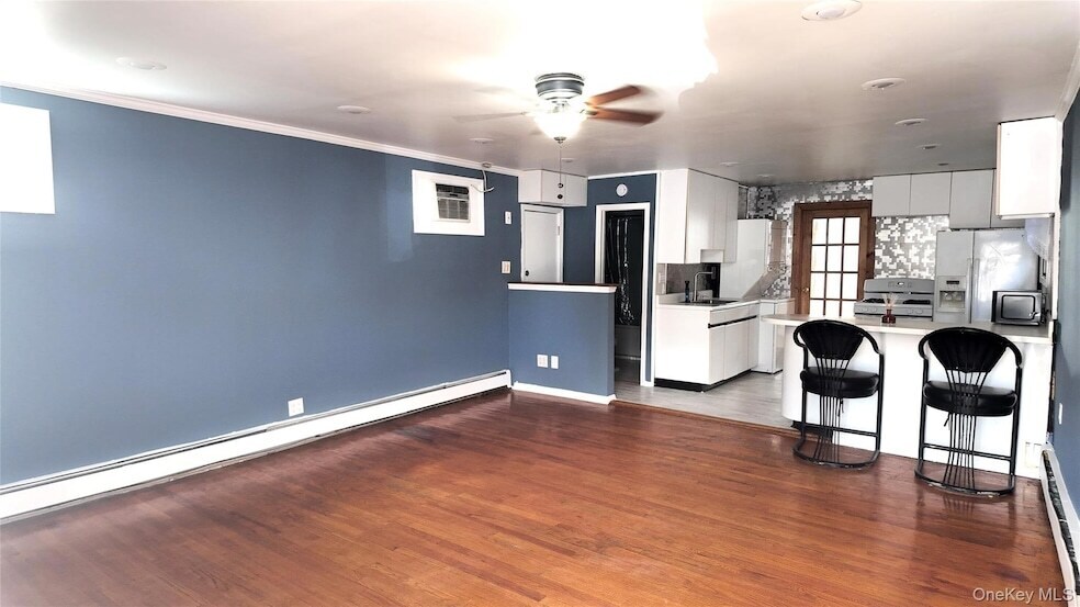 3249 Barkley Ave in Bronx, NY - Building Photo