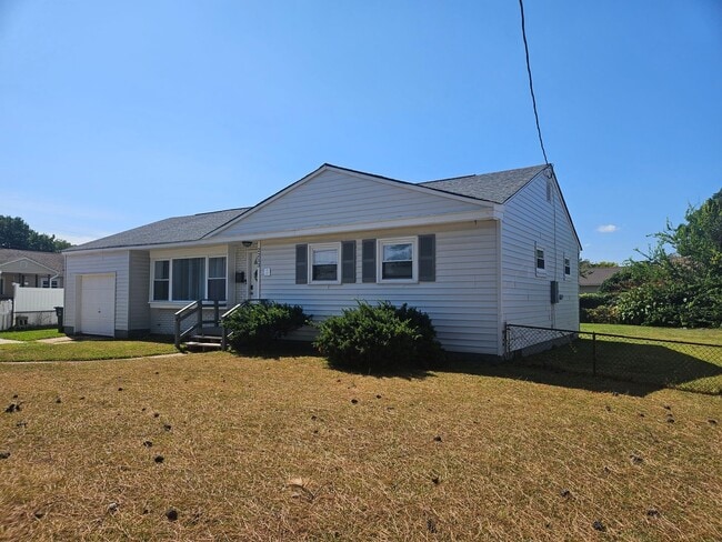 2213 Wharton Ave in Norfolk, VA - Building Photo - Building Photo