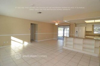 3405 Santa Barbara Blvd in Cape Coral, FL - Building Photo - Building Photo