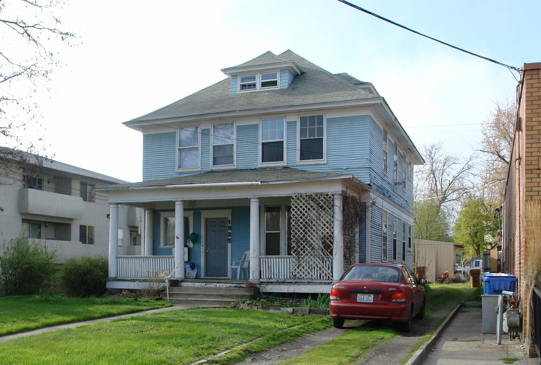 1925 W Pacific Ave in Spokane, WA - Building Photo