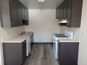 27504 Violin Canyon Rd in Castaic, CA - Building Photo - Building Photo