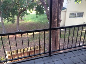 1195 NW 16th Ave in Boca Raton, FL - Building Photo - Building Photo