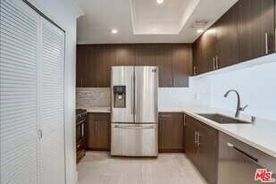 1034 S Shenandoah St in Los Angeles, CA - Building Photo