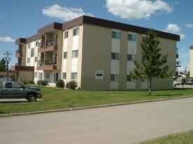 8604-8687 87 Ave in Fort St John, BC - Building Photo