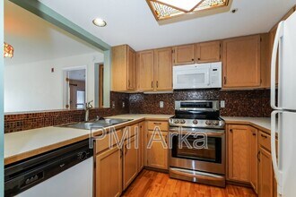 4081 224th Ln SE in Issaquah, WA - Building Photo - Building Photo