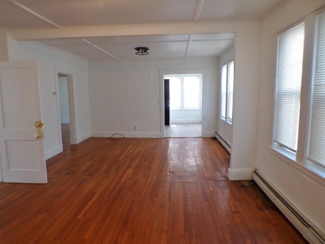 24 Hanover Cir, Unit #1