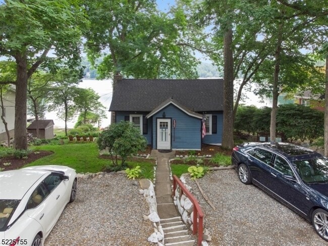 property at 137 Lakeview Ave
