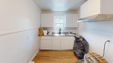 250 Mercer Ave in Rochester, NY - Building Photo - Building Photo