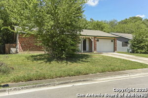 121 Meadow Hill in Converse, TX - Building Photo - Building Photo