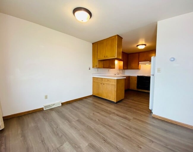 property at 3037 Humboldt Rd