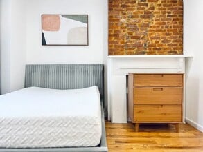 Furnished room/NOT APARTMENT in Brooklyn, NY - Building Photo - Building Photo