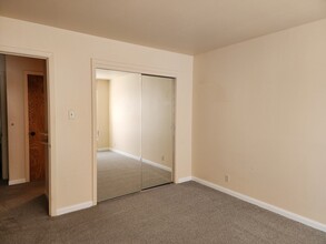 2945 Irving St, Unit 1 in San Francisco, CA - Building Photo - Building Photo