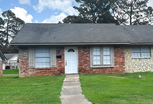 property at 2400 Brookridge Dr