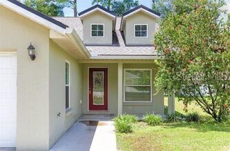 16352 SE 83rd Ave in Summerfield, FL - Building Photo - Building Photo