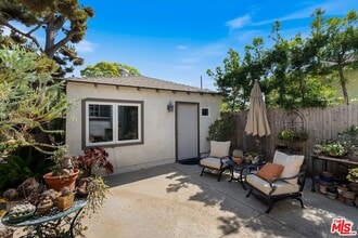 2401 21st St in Santa Monica, CA - Building Photo - Building Photo