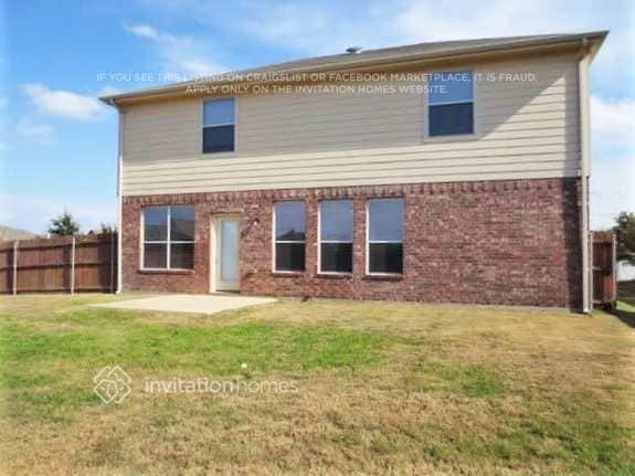 720 W Bend Blvd in Burleson, TX - Building Photo - Building Photo