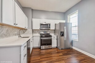 6649 S Greenwood Ave in Chicago, IL - Building Photo