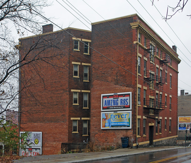 1930 Vine St in Cincinnati, OH - Building Photo - Building Photo