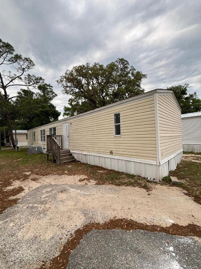 567 Emily Lp in Tallahassee, FL - Building Photo - Building Photo