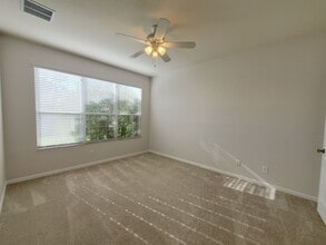 9307 Huntington Park Way in Tampa, FL - Building Photo - Building Photo