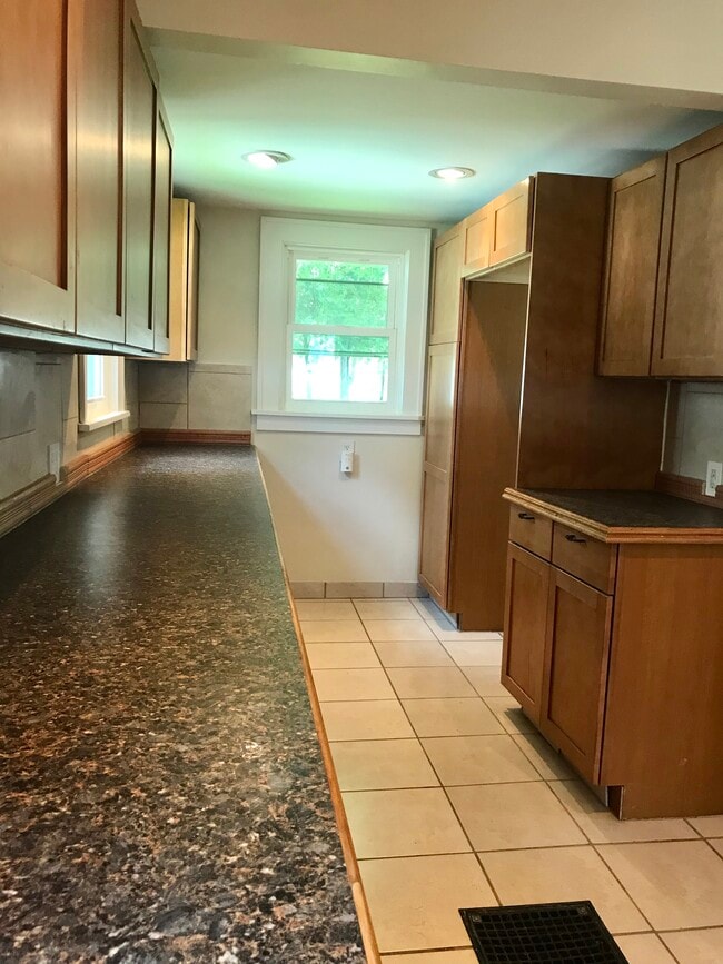 120 E Friend St Rentals in Columbiana, OH