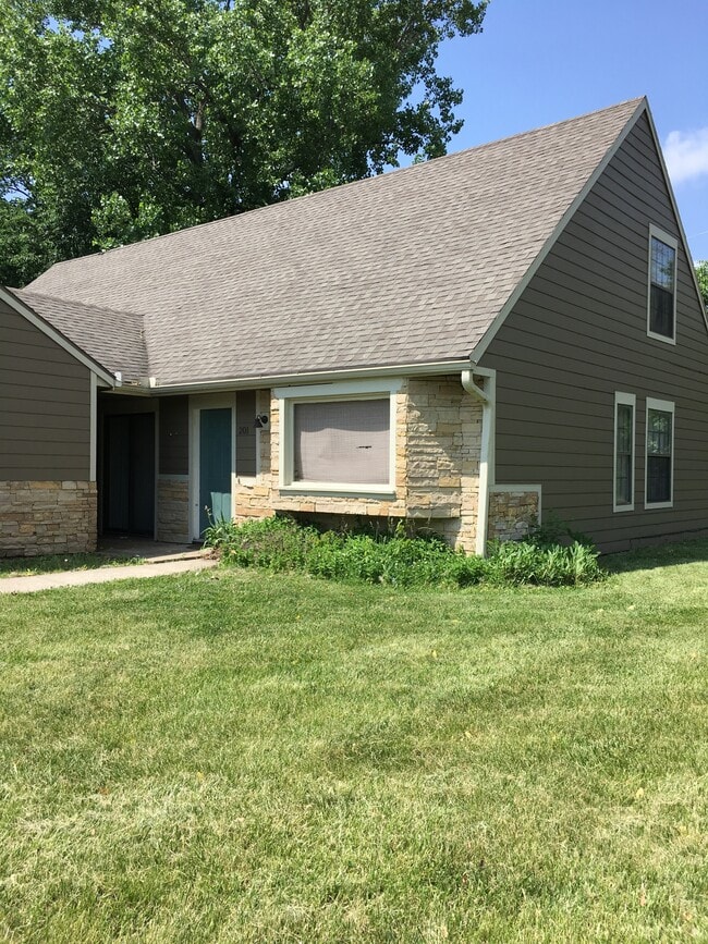 property at 207 Wisconsin St